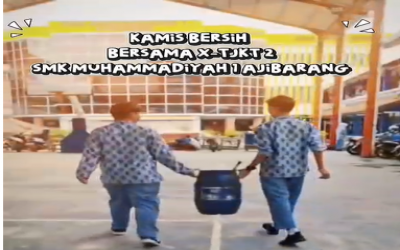 Belajar dari X TKJ 2: Kebersamaan dalam Menjaga Kebersihan Sekolah